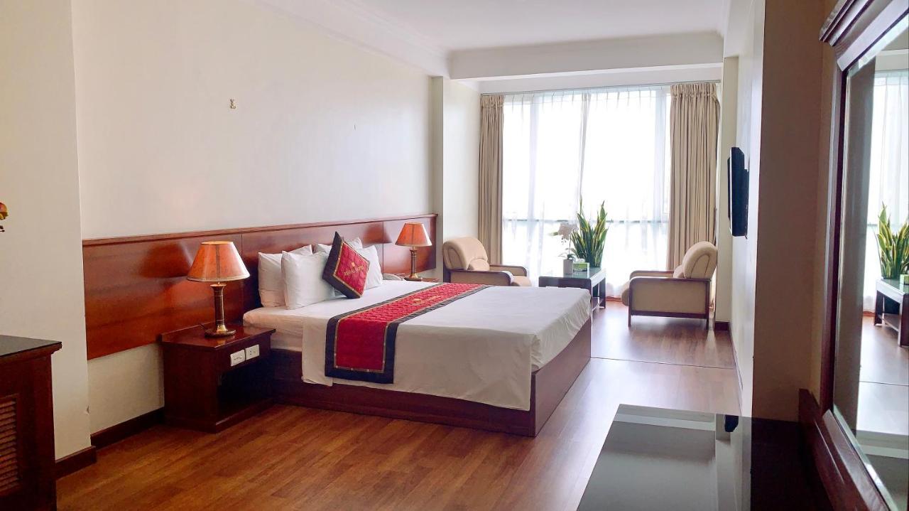 Hanz Regal Hotel Hanoi Buitenkant foto