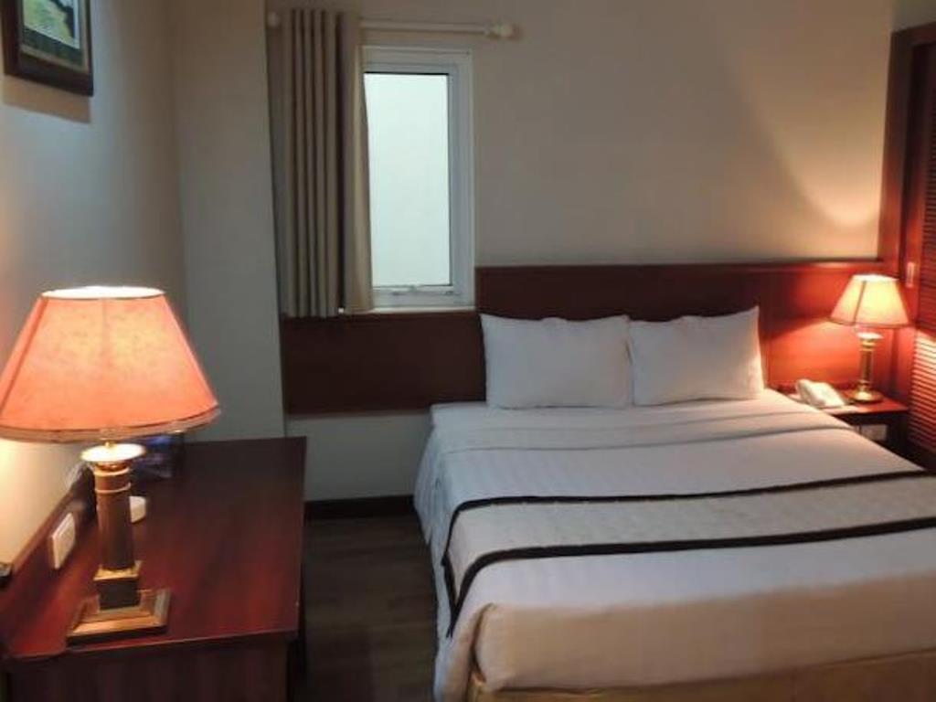 Hanz Regal Hotel Hanoi Buitenkant foto