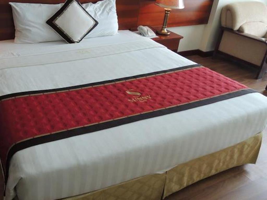 Hanz Regal Hotel Hanoi Buitenkant foto