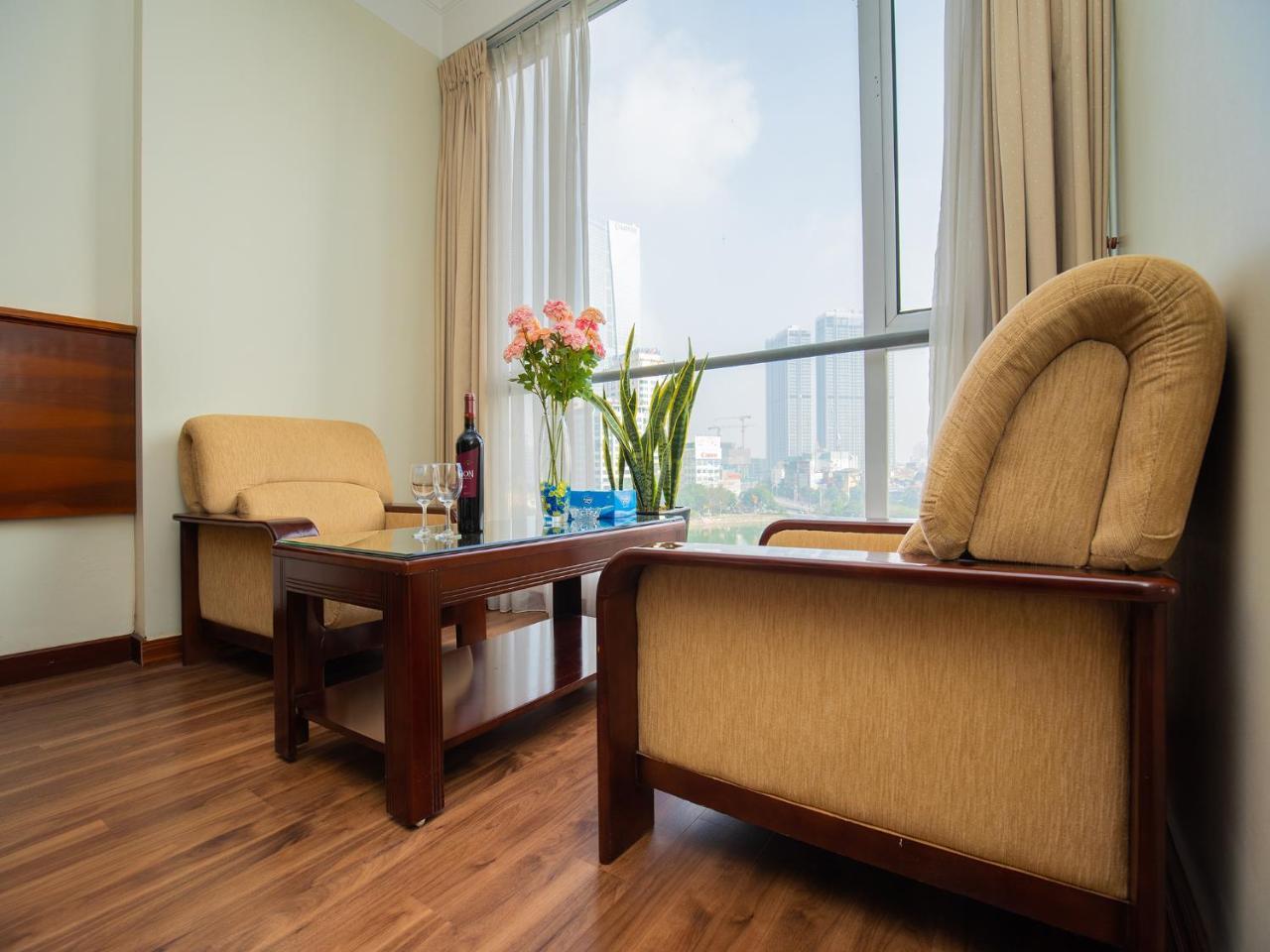 Hanz Regal Hotel Hanoi Buitenkant foto