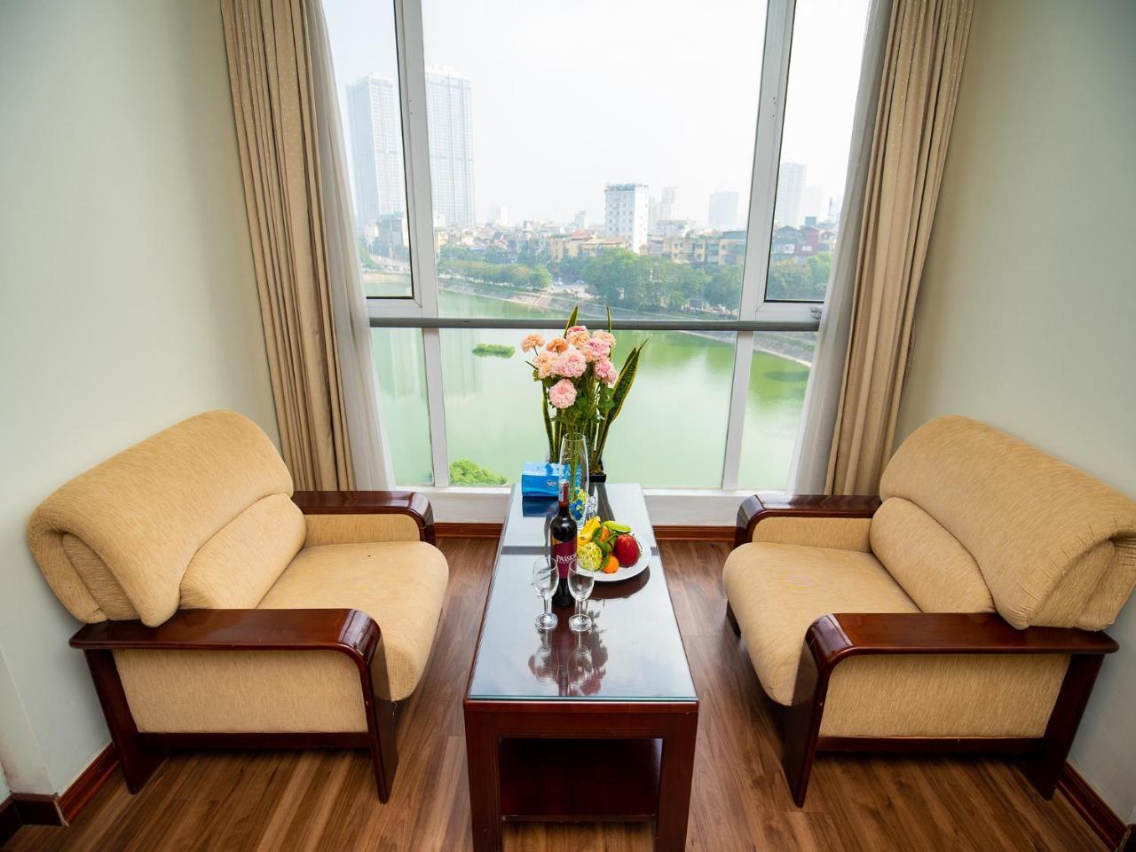 Hanz Regal Hotel Hanoi Buitenkant foto