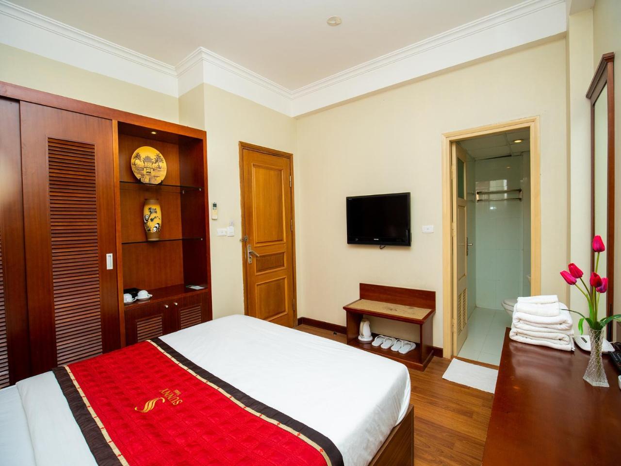 Hanz Regal Hotel Hanoi Buitenkant foto